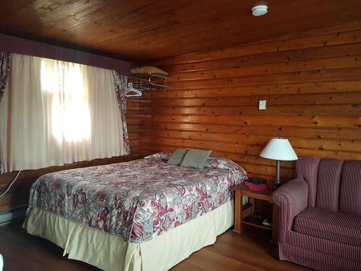 Flamingo Motel Cranbrook Kültér fotó